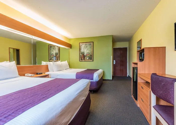 Microtel Inn & Suites By Wyndham Auburn