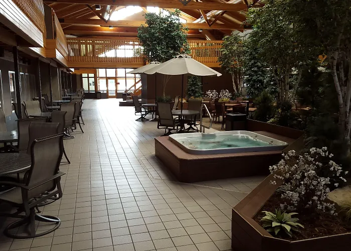 C'Mon Inn & Suites Fargo