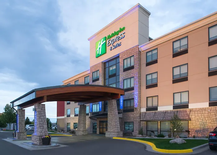 Holiday Inn Express Hotel & Suites Bismarck By Ihg