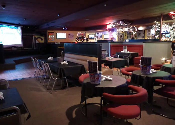 Shiretown Inn & Suites