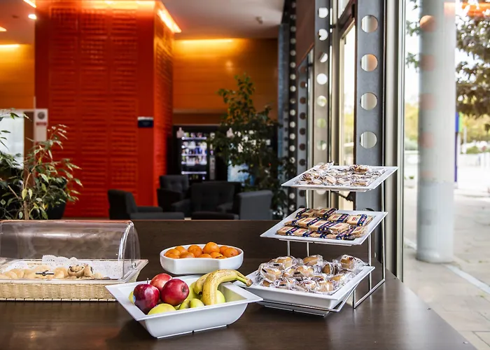 Holiday Inn Express Molins De Rei By Ihg