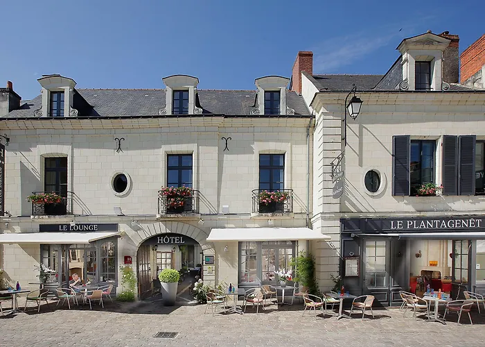 Logis Hotel La Croix Blanche Fontevraud