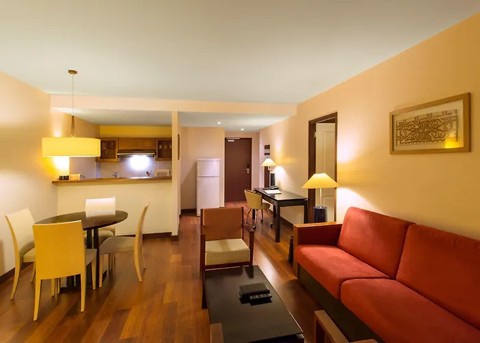Ramada Hotel & Suites By Wyndham Noumea