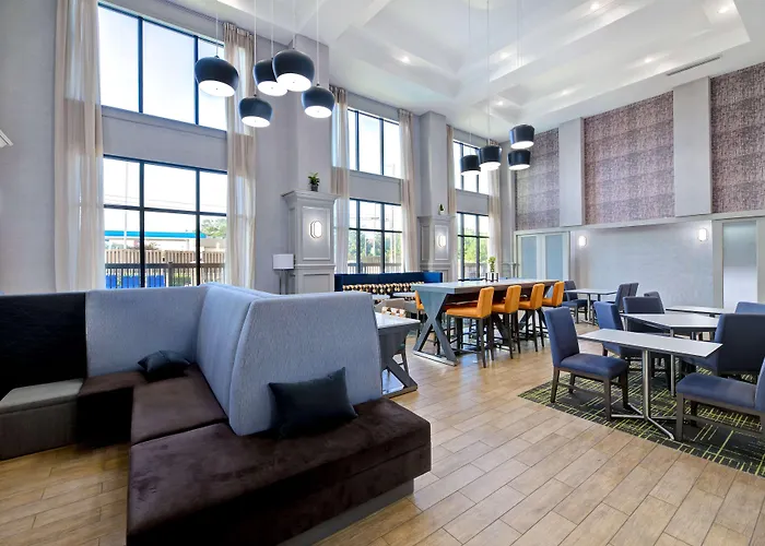 Hampton Inn & Suites Nacogdoches
