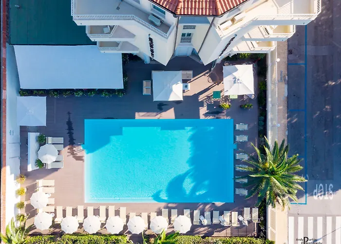 Grand Hotel