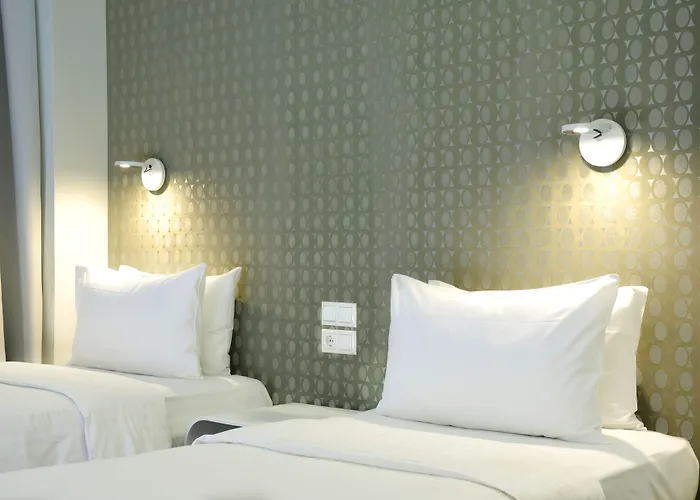 Amazon Hotel