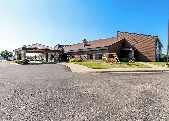 Heartland Inn & Suites, Surestay Collection By Best Western