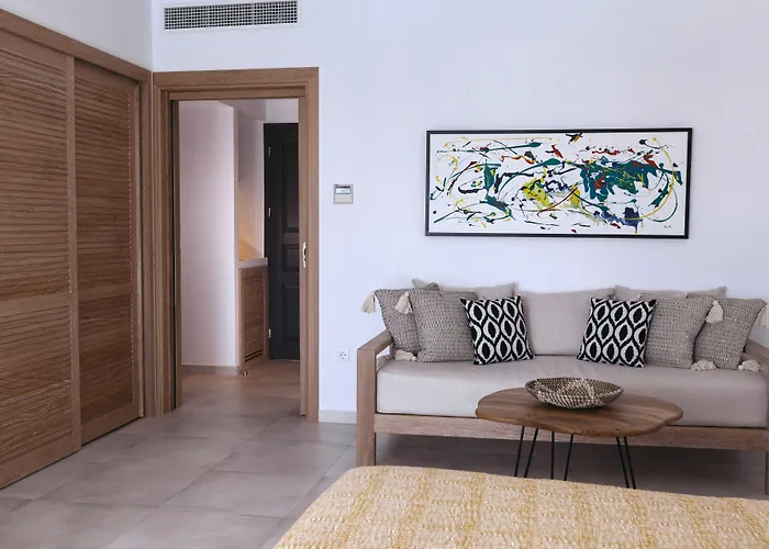 Elounda Palm Hotel & Suites