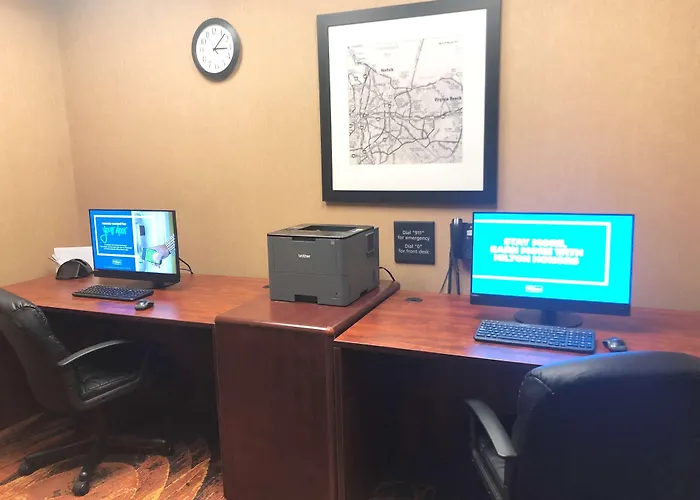 Hampton Inn & Suites Norfolk-Airport