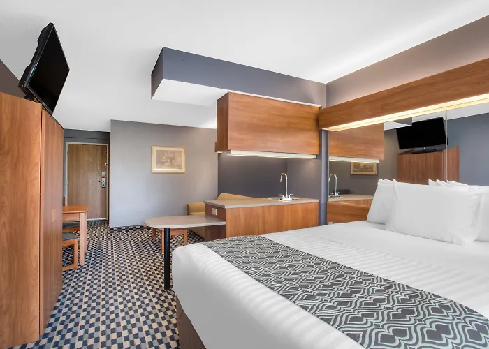 Microtel Inn And Suites Dover