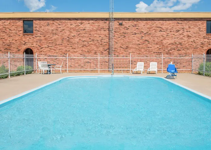 Days Inn By Wyndham Calvert City - Paducah East