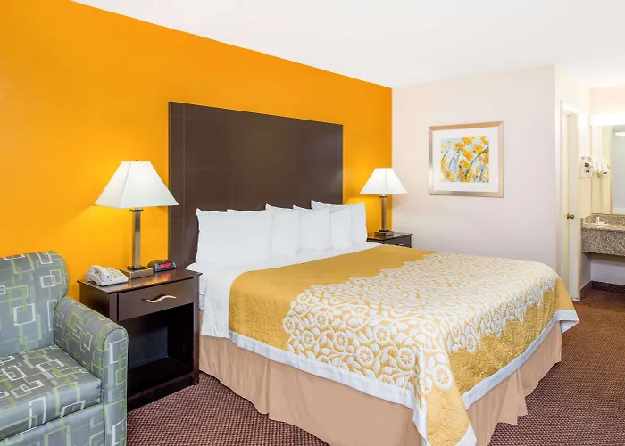 Days Inn By Wyndham Calvert City - Paducah East