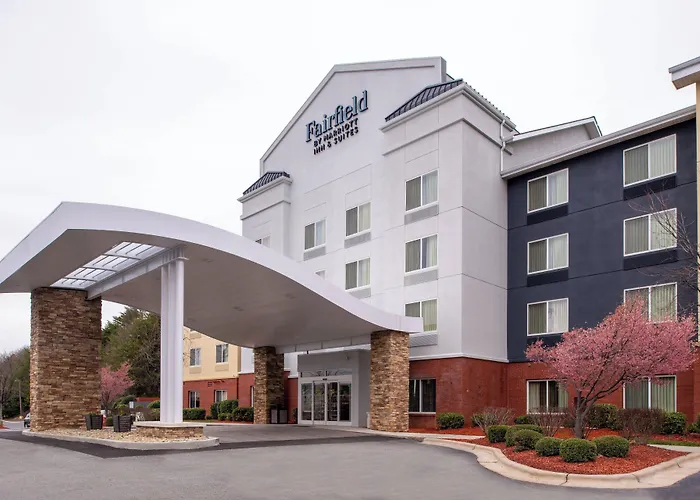 Fairfield Inn & Suites Greensboro Wendover