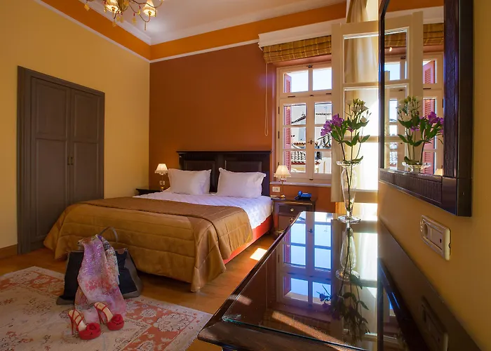 Aetoma Hotel