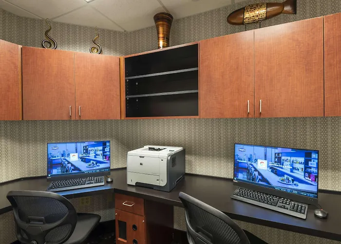 Hampton Inn & Suites Fort Myers-Colonial Boulevard