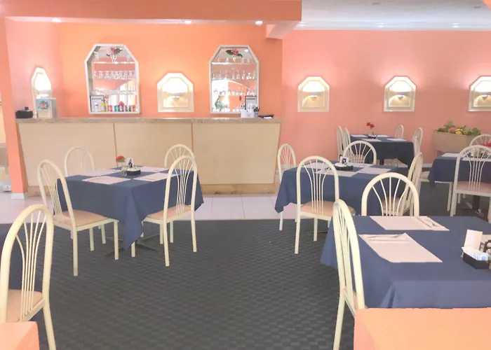 Royal Islander Hotel