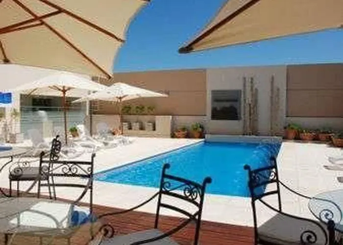 Howard Johnson Villa Maria Hotel Y Casino