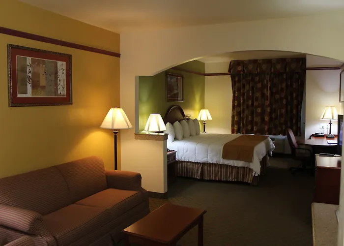 Budget Host Inn And Suites Cameron