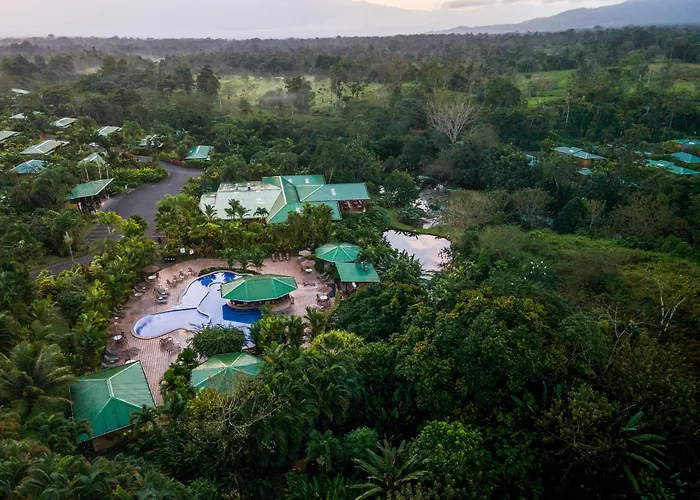 Arenal Manoa Resort & Hot Springs