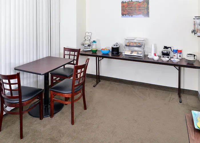 Americas Best Value Inn & Suites-Winnie