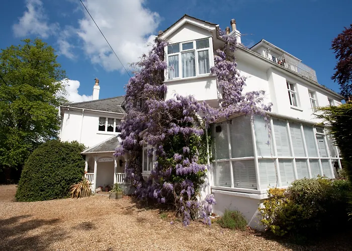 Fines Bayliwick Hotel