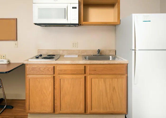 Woodspring Suites | North Charleston Airport I-526