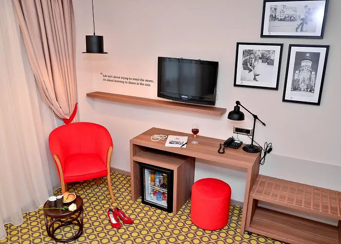 Hotel Capitolina City Chic