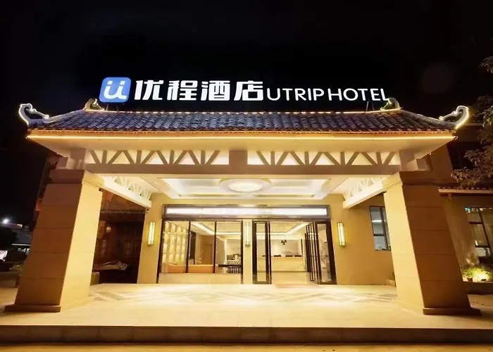 Unitour Hotel, Chongzuo Rolling Mountain Road
