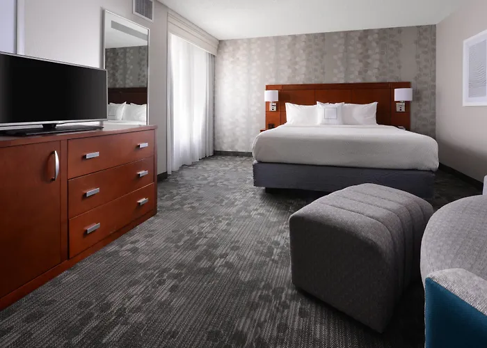 Courtyard Marriott Houston Pearland
