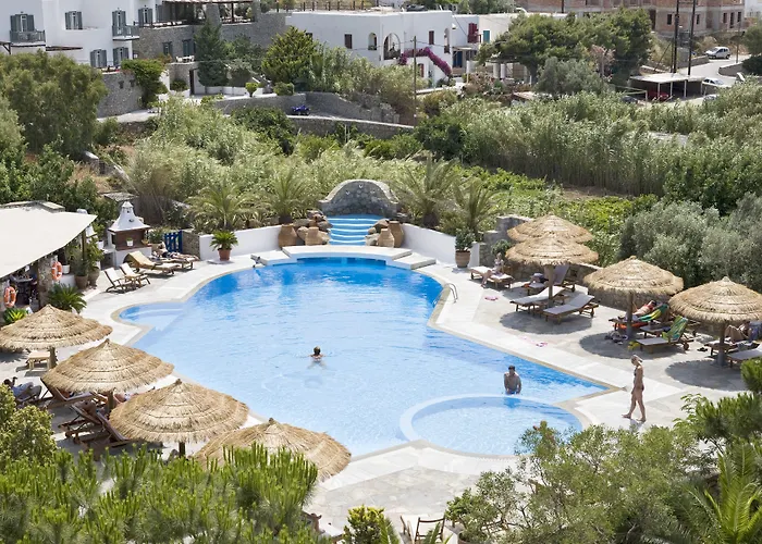 Kamari Hotel