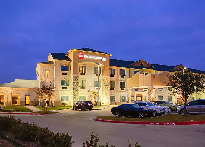 Best Western Plus Burleson Inn & Suites