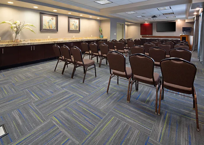 Hampton Inn Visalia