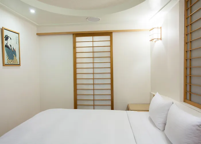 Hara Zuru Hotel