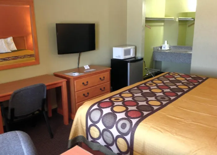 Americas Best Value Inn Pryor