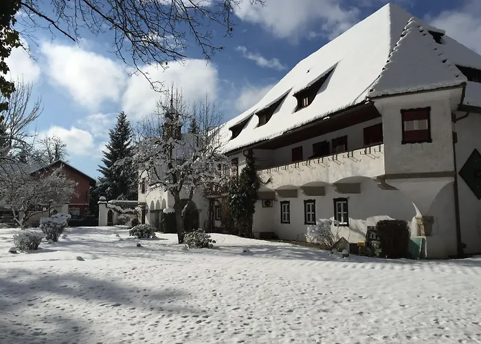 Hotel Schloss Leonstain