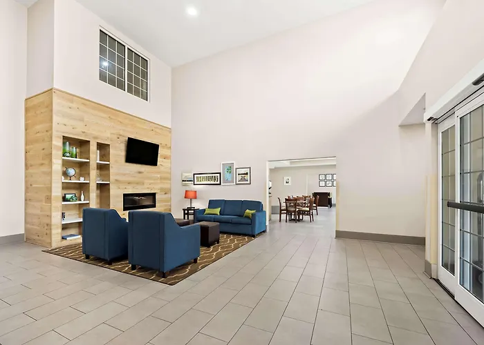 Comfort Inn & Suites High Point - Archdale
