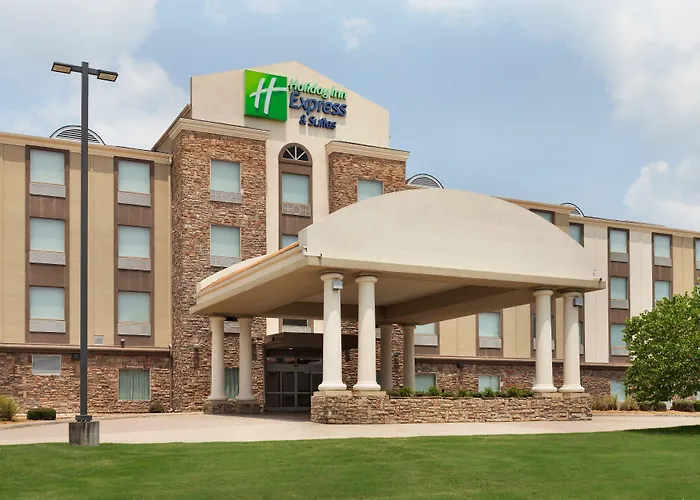 Holiday Inn Express & Suites Searcy By Ihg