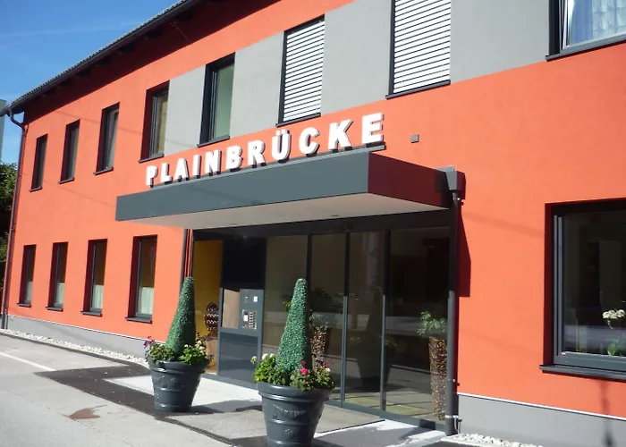 Hotel Plainbruecke | Self Check-In