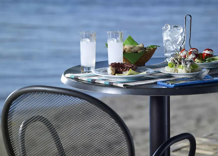 Avantis Suites Hotel