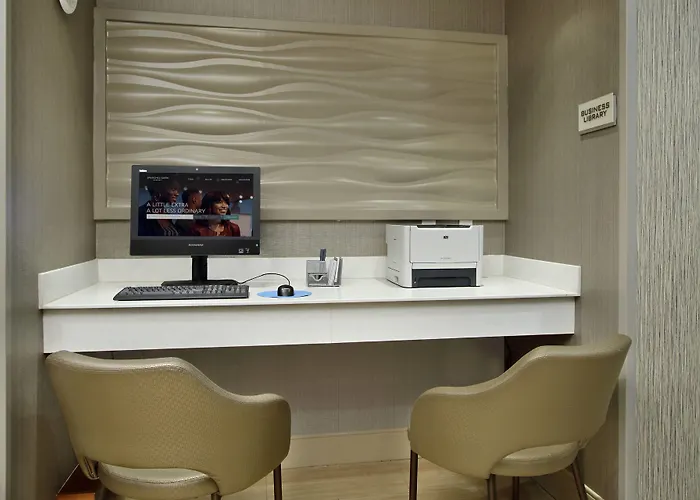Springhill Suites By Marriott Madera