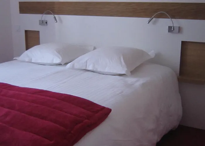 Hotel De Perros, The Originals Boutique