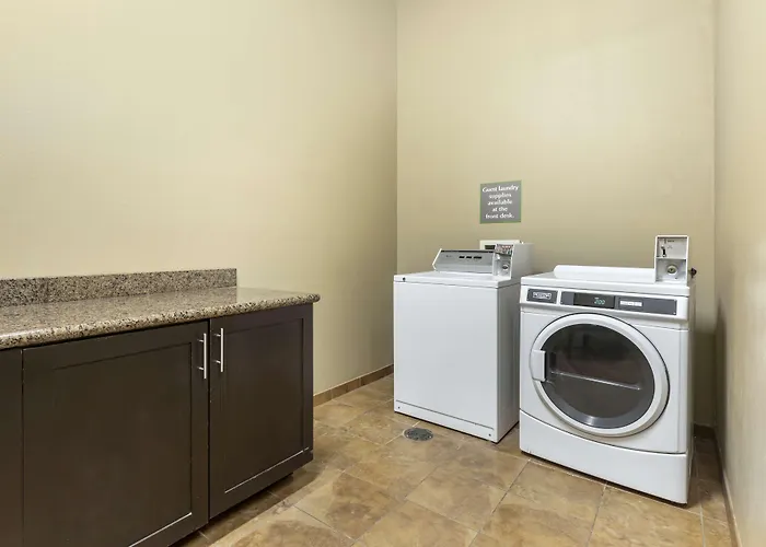 Best Western Plus Texoma Hotel & Suites