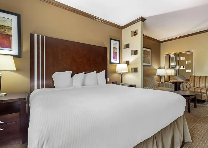 Best Western Plus Texoma Hotel & Suites