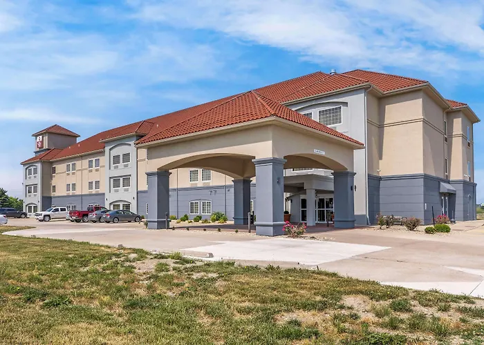 Best Western Plus Midamerica Hotel