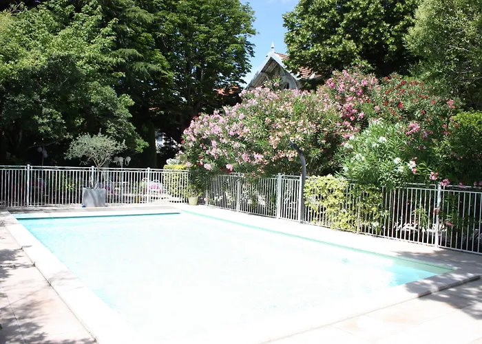 Hotel Le Chalet Fleuri