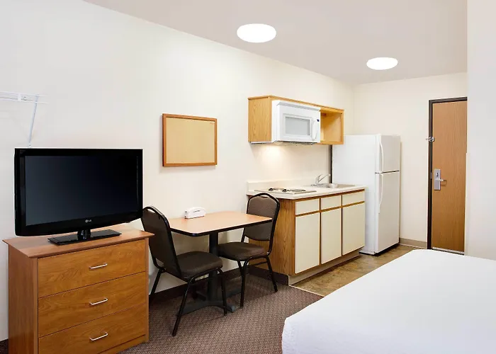 Woodspring Suites Fort Wayne
