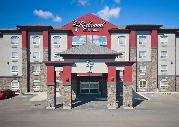 Redwood Inn & Suites