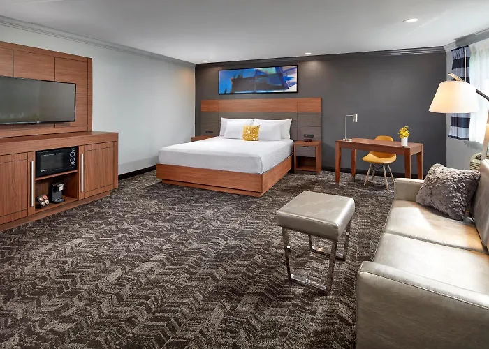 Studio Inn & Suites At Promenade Downey