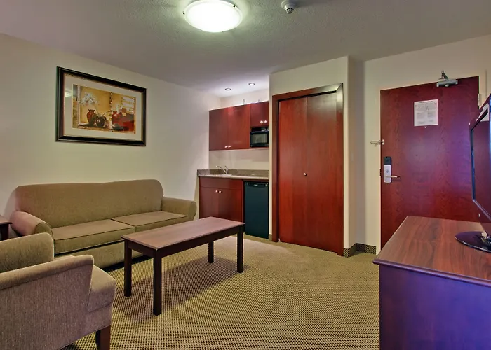 Holiday Inn Express & Suites Whitecourt By Ihg