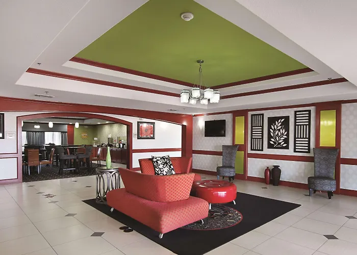 La Quinta Inn & Suites By Wyndham South Dallas - Hutchins